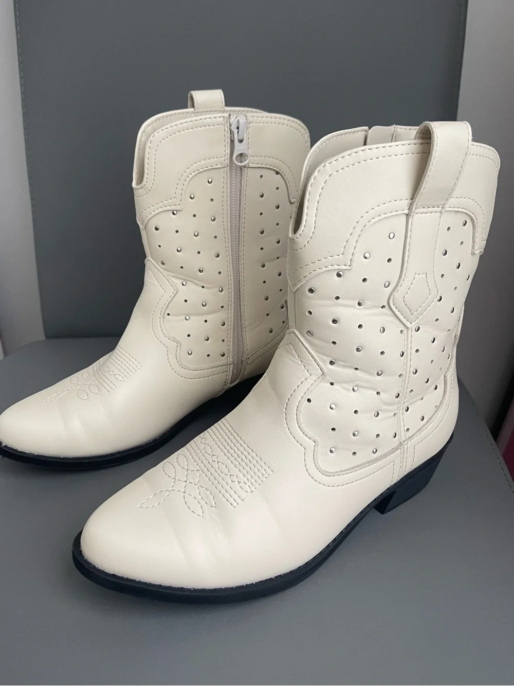 Art Class Kids White Western Boots Side Zip Studded Cowboy Boots Girl Size 3